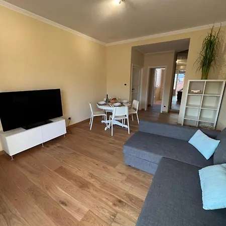 Апартаменти Comfort Flat *